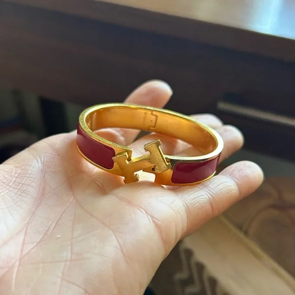 Hermes Clic H bracelet in red and gold